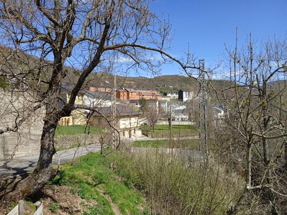 Апартаменти Vut El Refugio Вільябліно Екстер'єр фото